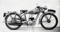100cc M344 1946 droit Image 1