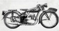 125cc EP 25 04 1944 droit Image 1