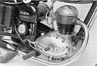 125cc ETDS 1954 gros plan moteur Image 1