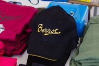 Casquette avec signature Terrot brodée jaune