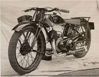 175cc LST 1931 1932 gauche Image 1