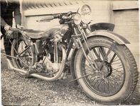 350cc HSSE 1929 avant droit Image 1